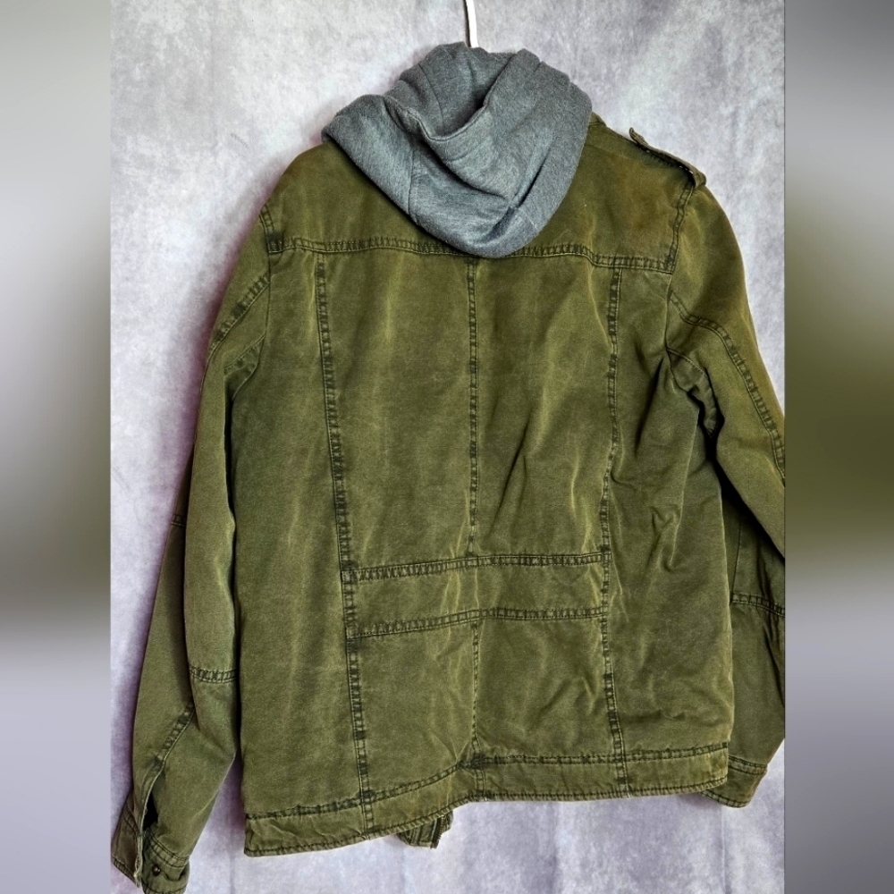 Levi's trucker jacket - Picture 4 of 4